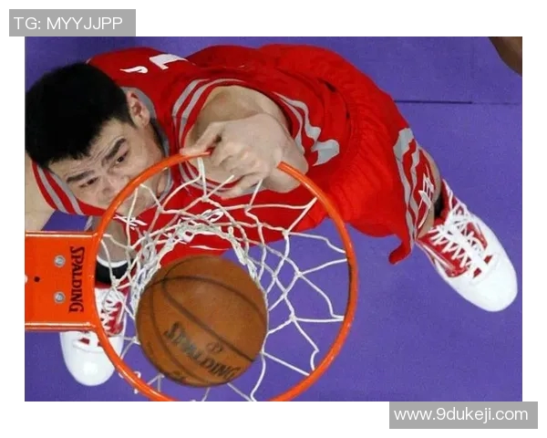 姚明分享快乐时刻的精彩瞬间,展现篮球巨星的阳光笑容与生活乐趣 姚明分享快乐时刻的精彩瞬间,展现篮球巨星的阳光笑容与生活乐趣